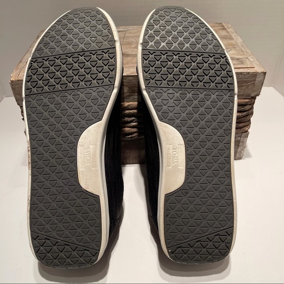 TOMS men’s shoes with laces - Picture 11 of 16